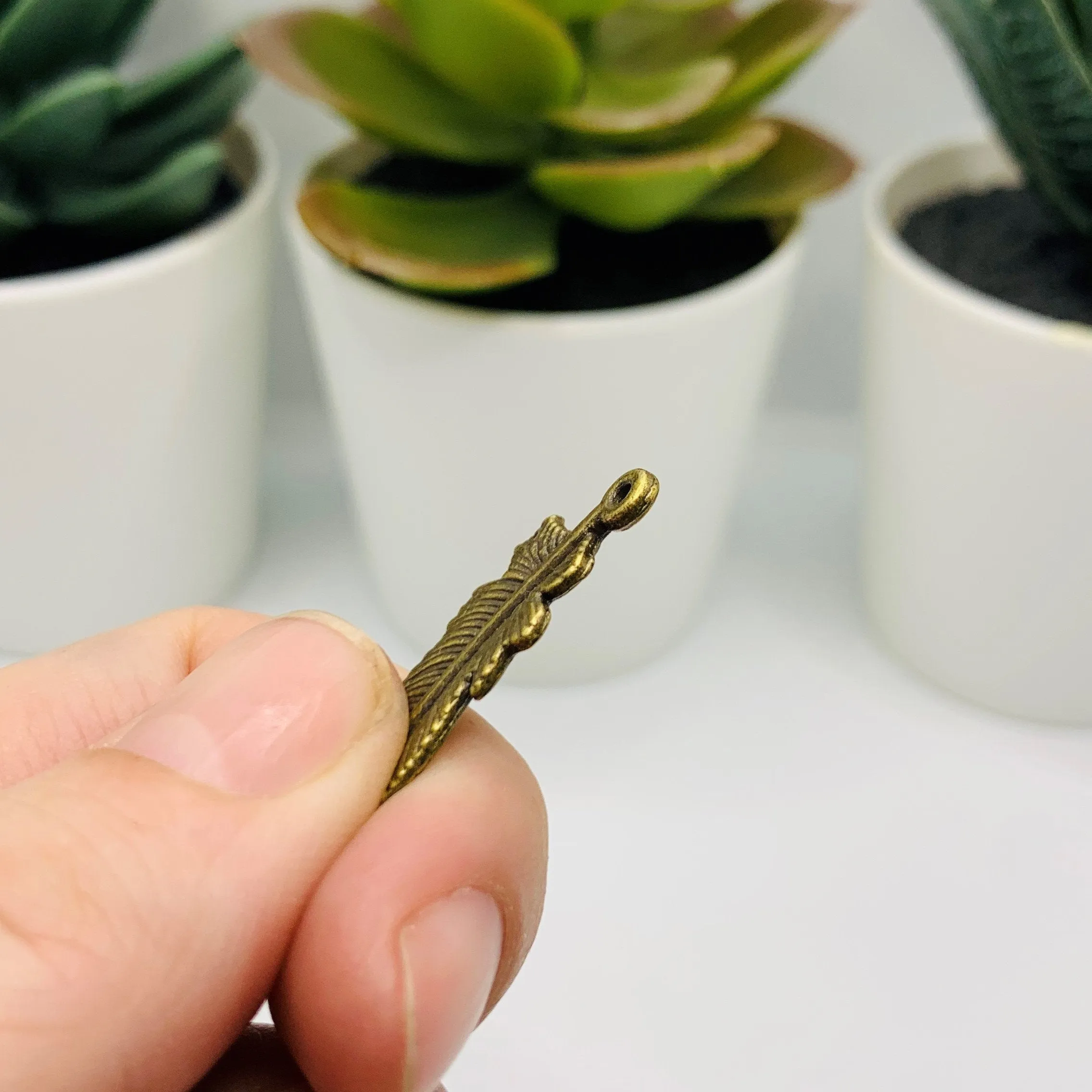 4, 20 or 50 Pieces: Bronze Feather Charms