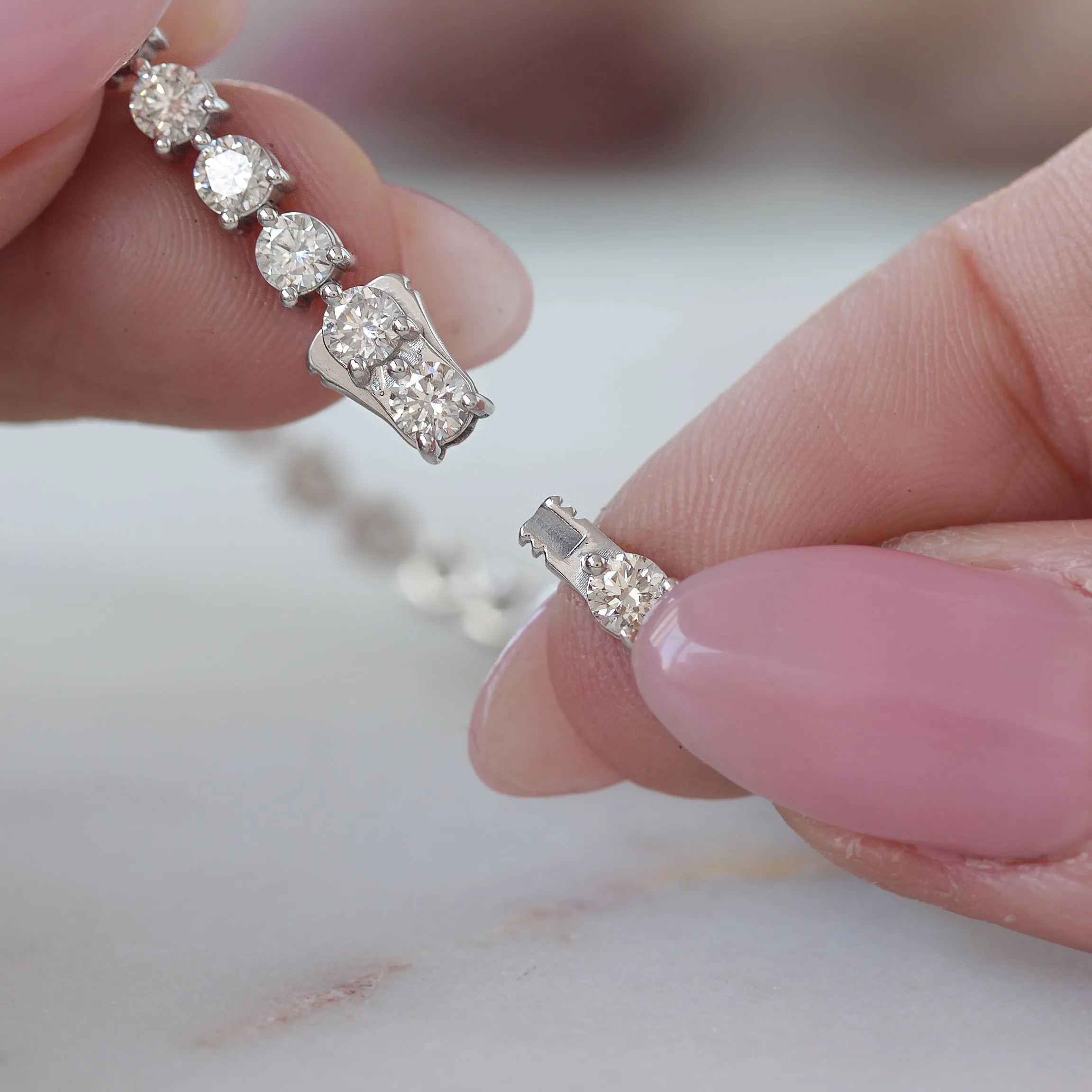 7ct Three Prong Floating Diamonds Tennis Bracelet