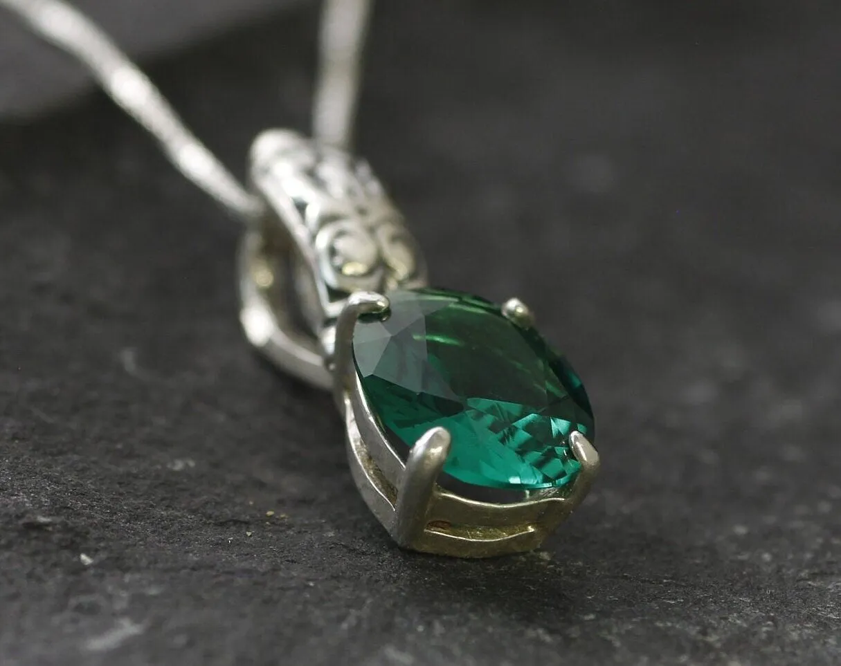 Boho Emerald Pendant - Green Tribal Necklace - Vintage Drop Necklace