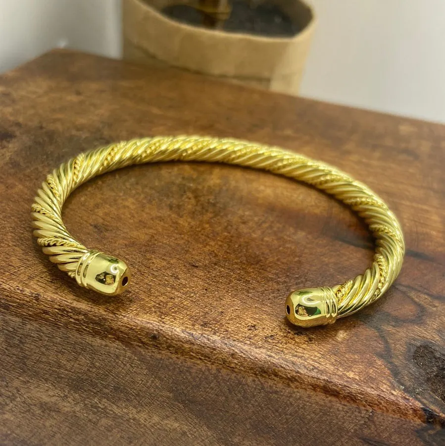 Cuff 61