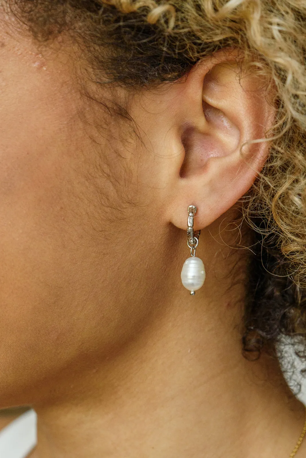 Drops Of Pearl Earrings