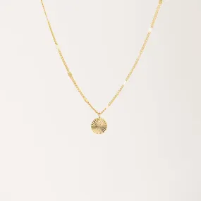 Everly Circle Necklace Gold