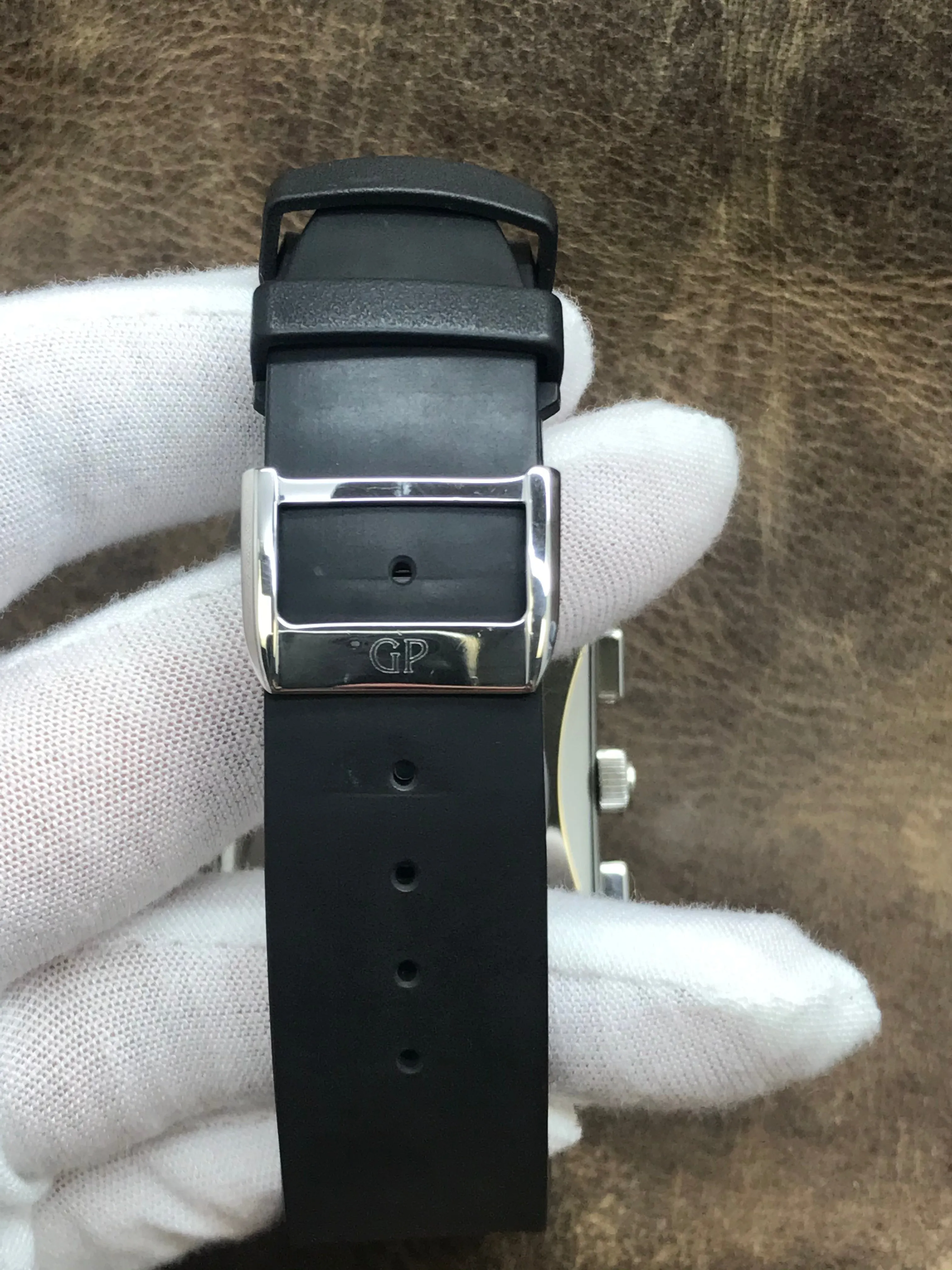Girard Perregaux Vintage 1945 25840 Black Dial Automatic Men's Watch