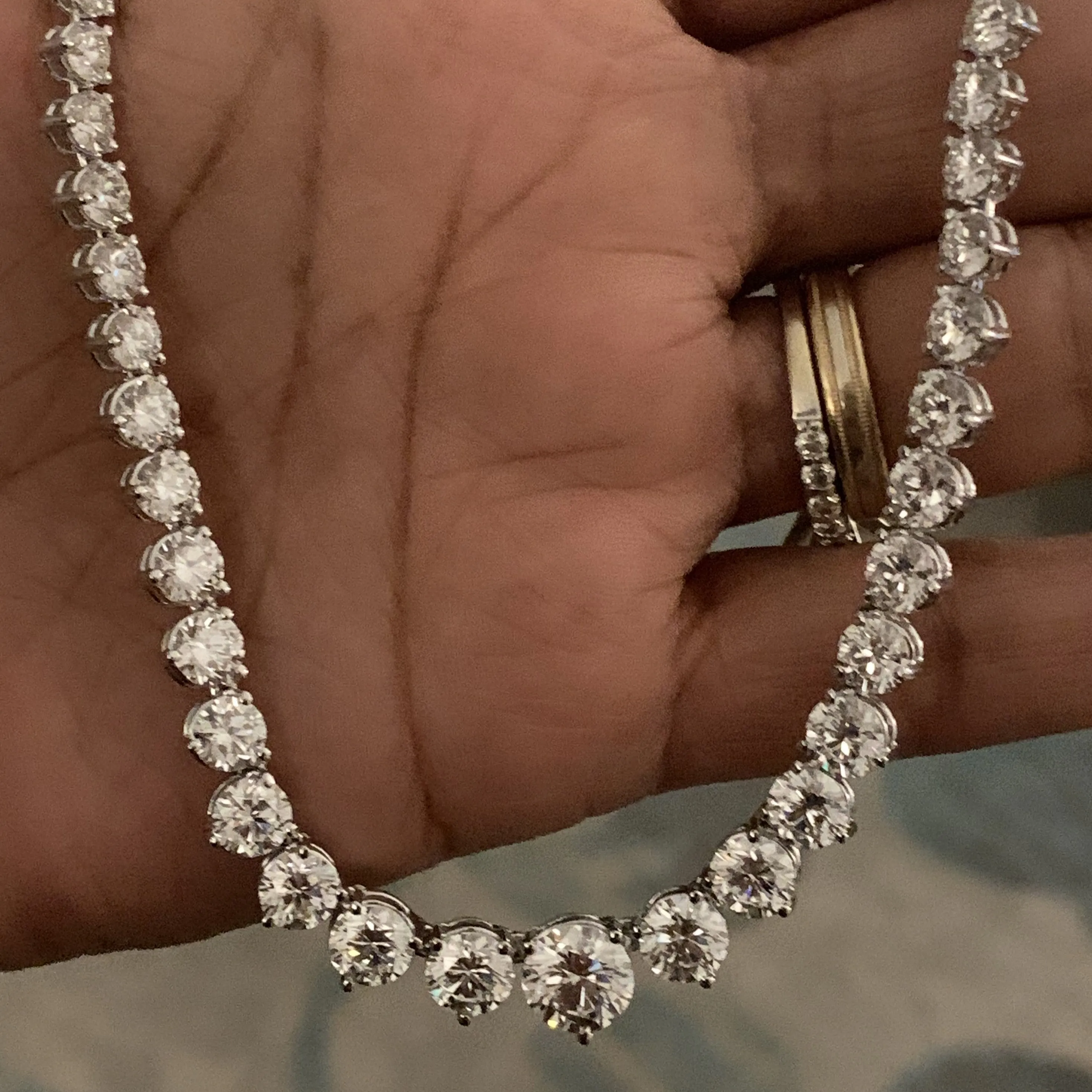 Graduated Riviera Tennis Necklace (25 ct EF VVS GIA Diamonds) in White Gold