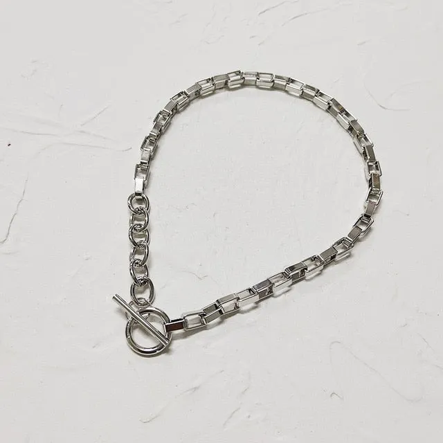 Mixed Linked Circle Necklaces