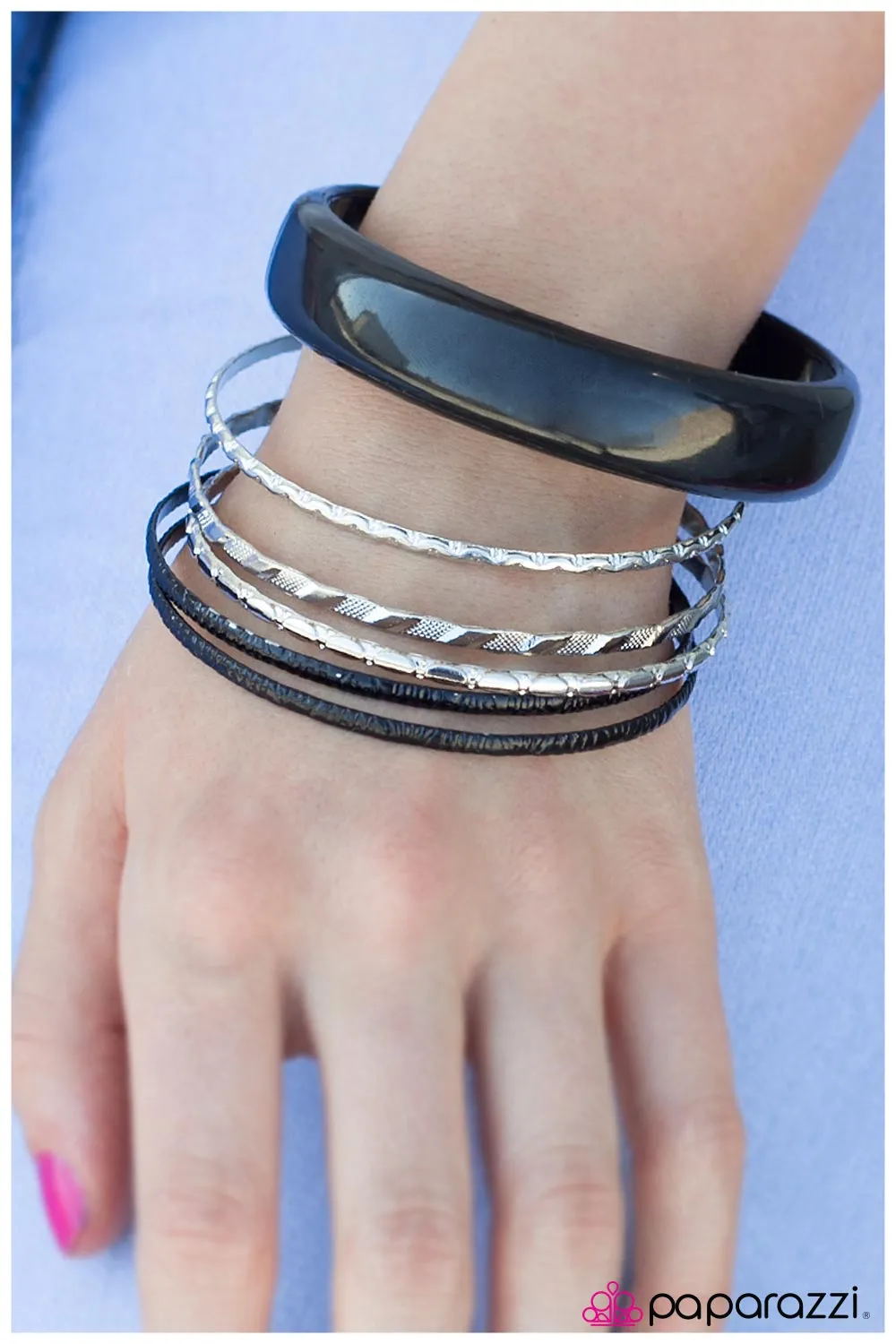 Open Door Jewelry - A Real Work Of Art Bracelet - Paparazzi Accessories