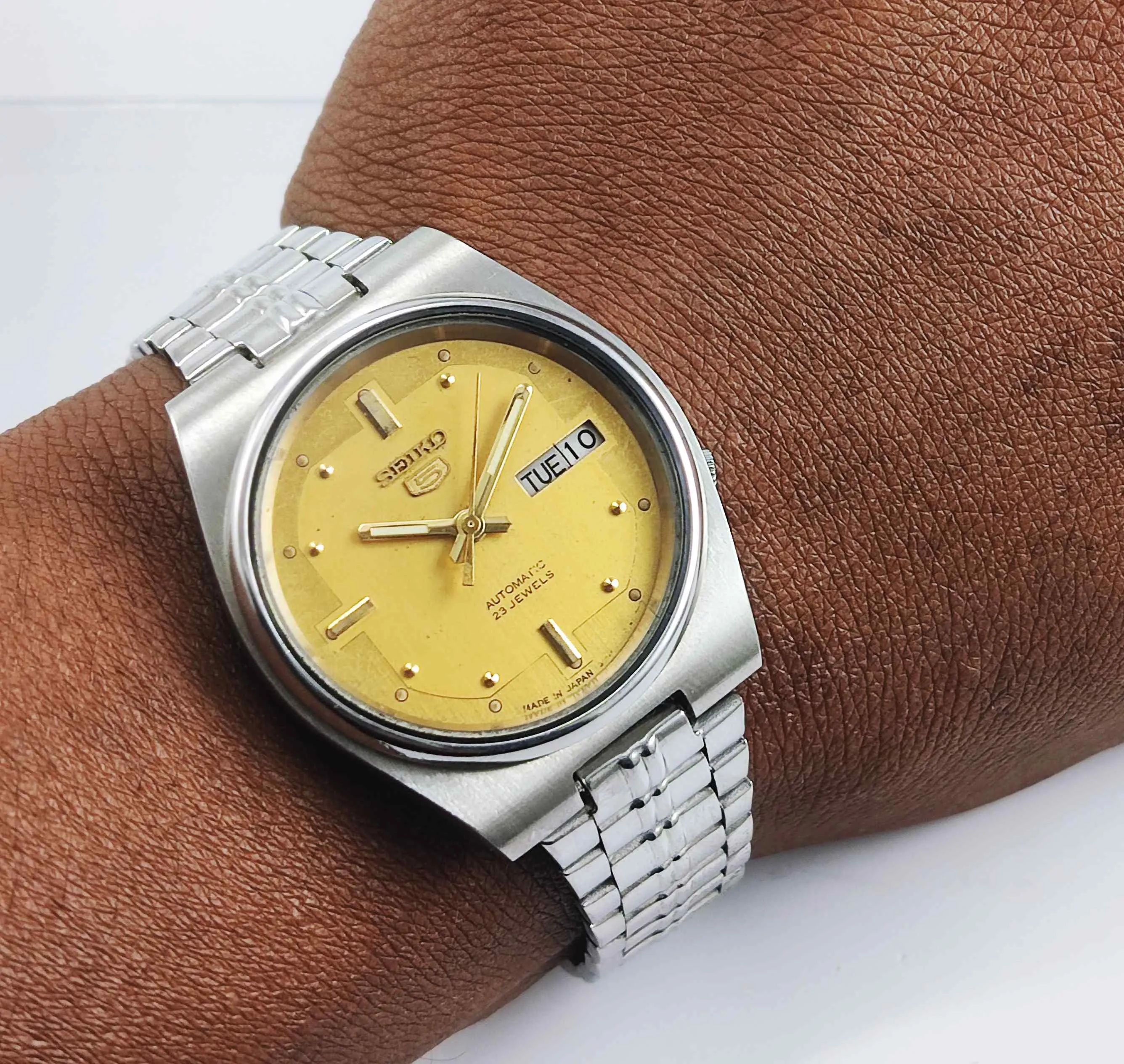 Seiko 5 Automatic 7009A  17 Jewels Golden Dial Men's Watch