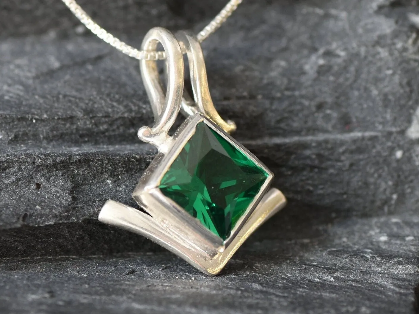 Square Emerald Pendant - Green Square Necklace -  Vintage Square Necklace
