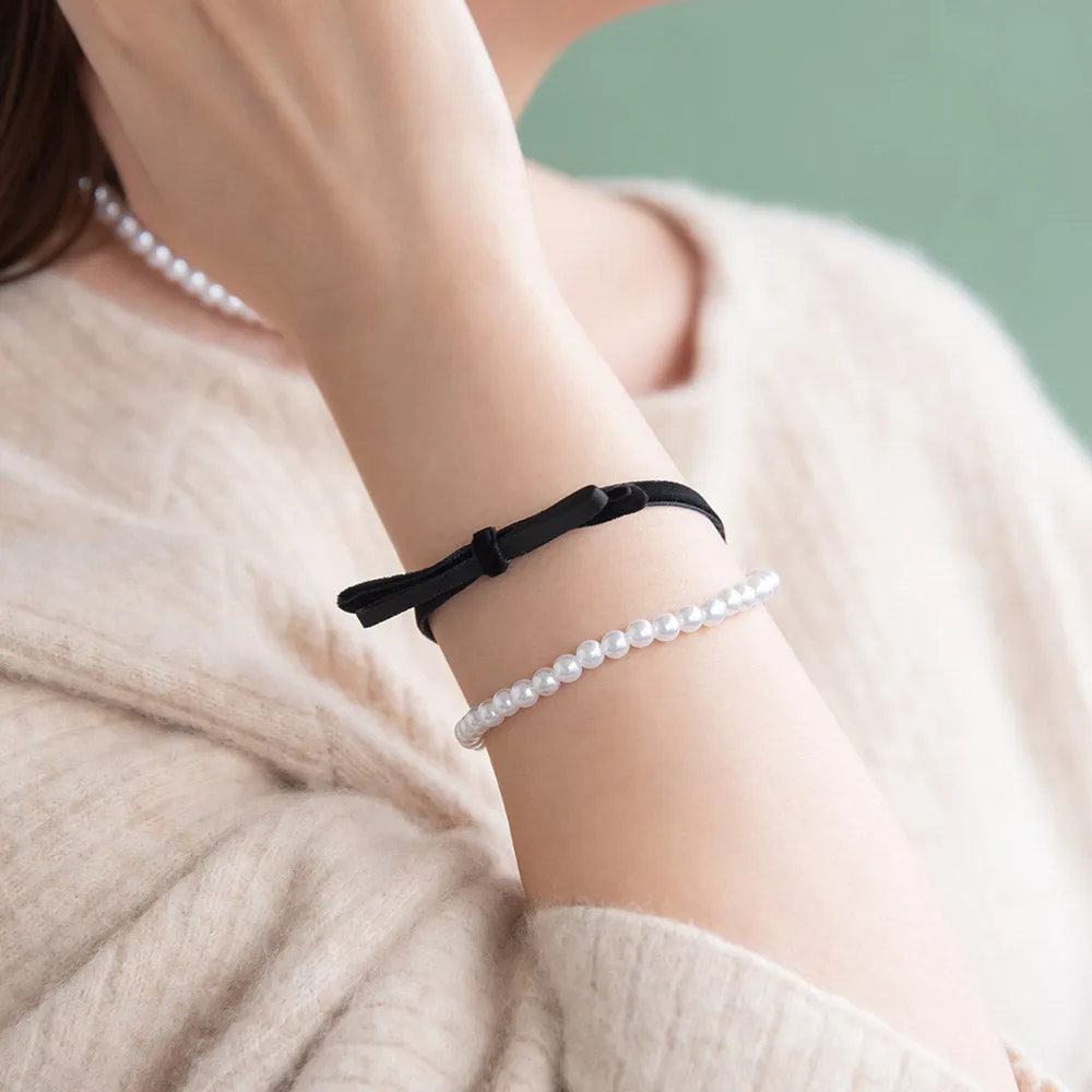 Velvet Ribbon and Pearl Bracelet