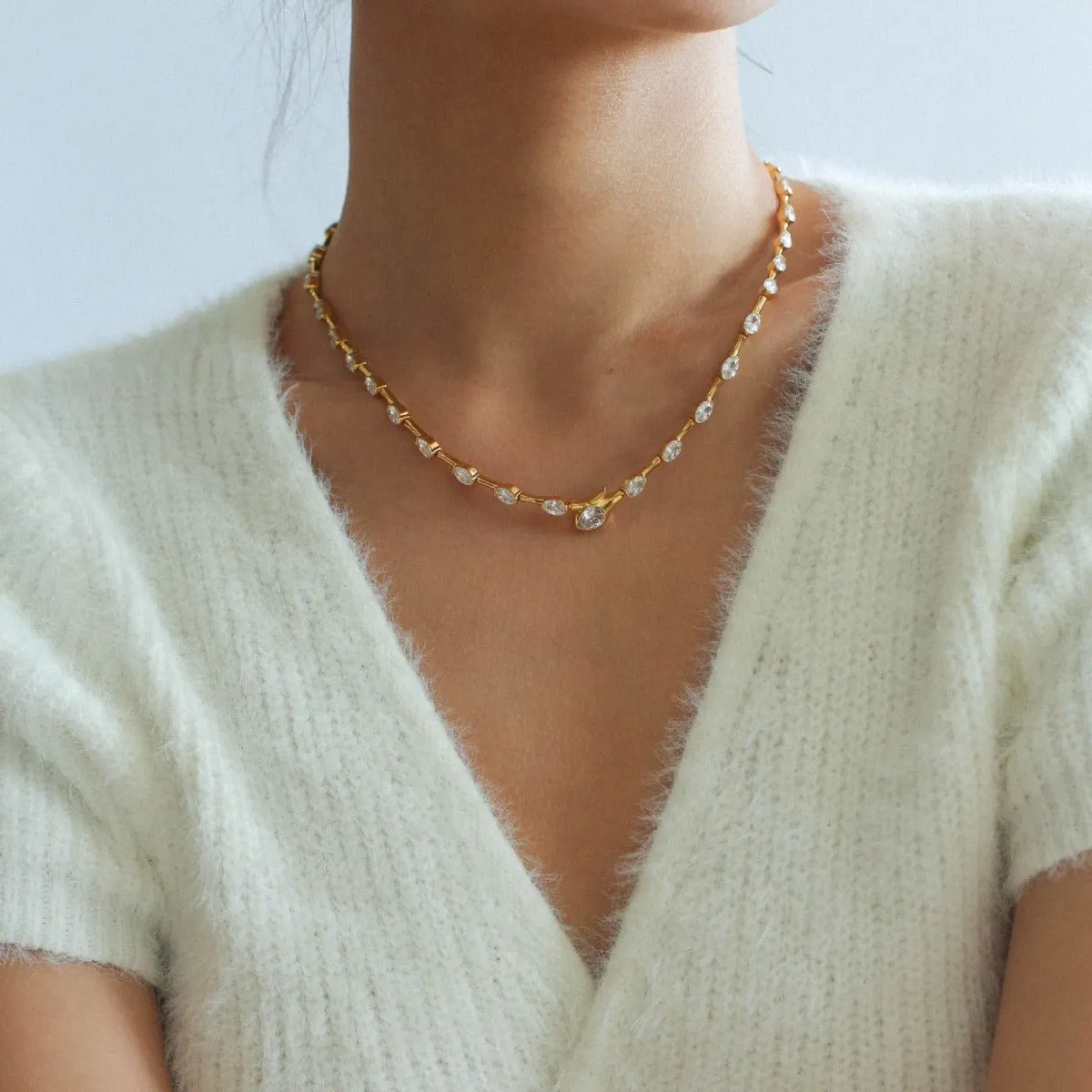 Versatile Zircon-Embellished Choker Necklace