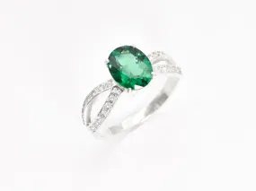 Vintage Emerald Ring - Green Gemstone Ring - Silver Split Pave Band